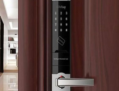 银海24小时上门开锁公司